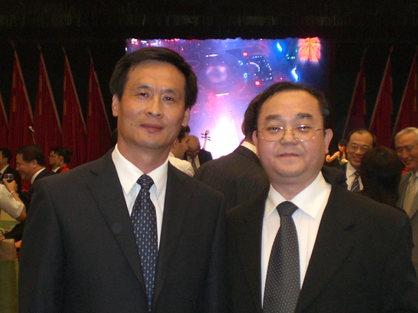 時(shí)任武漢政協(xié)主席胡曙光