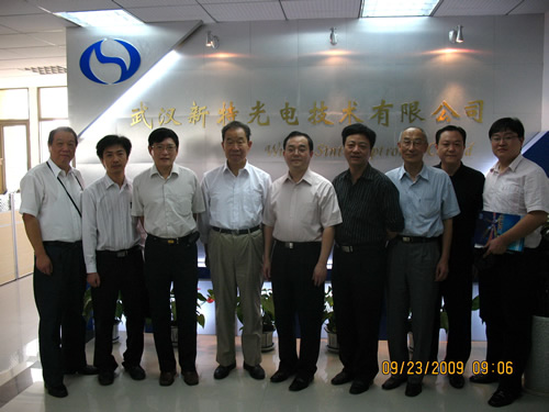 中國(guó)光學(xué)學(xué)會(huì)激光加工委員會(huì)領(lǐng)導(dǎo)訪問我司