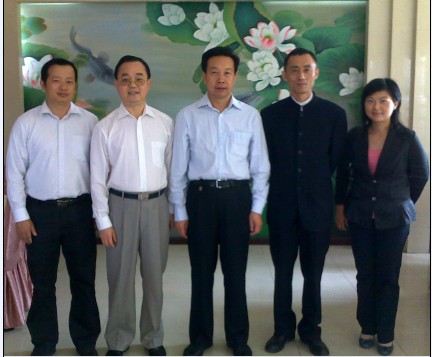湖北省委統(tǒng)戰(zhàn)部副巡視員劉愛黨、湖北歐盟同學會秘書長燕元沂、武漢留學生創(chuàng)業(yè)園常務(wù)副主任袁煜農(nóng)一行來我司考察