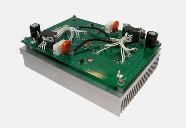 用于閃光燈泵浦激光器的 QDP-50? OEM Q開(kāi)關(guān)驅(qū)動(dòng)器